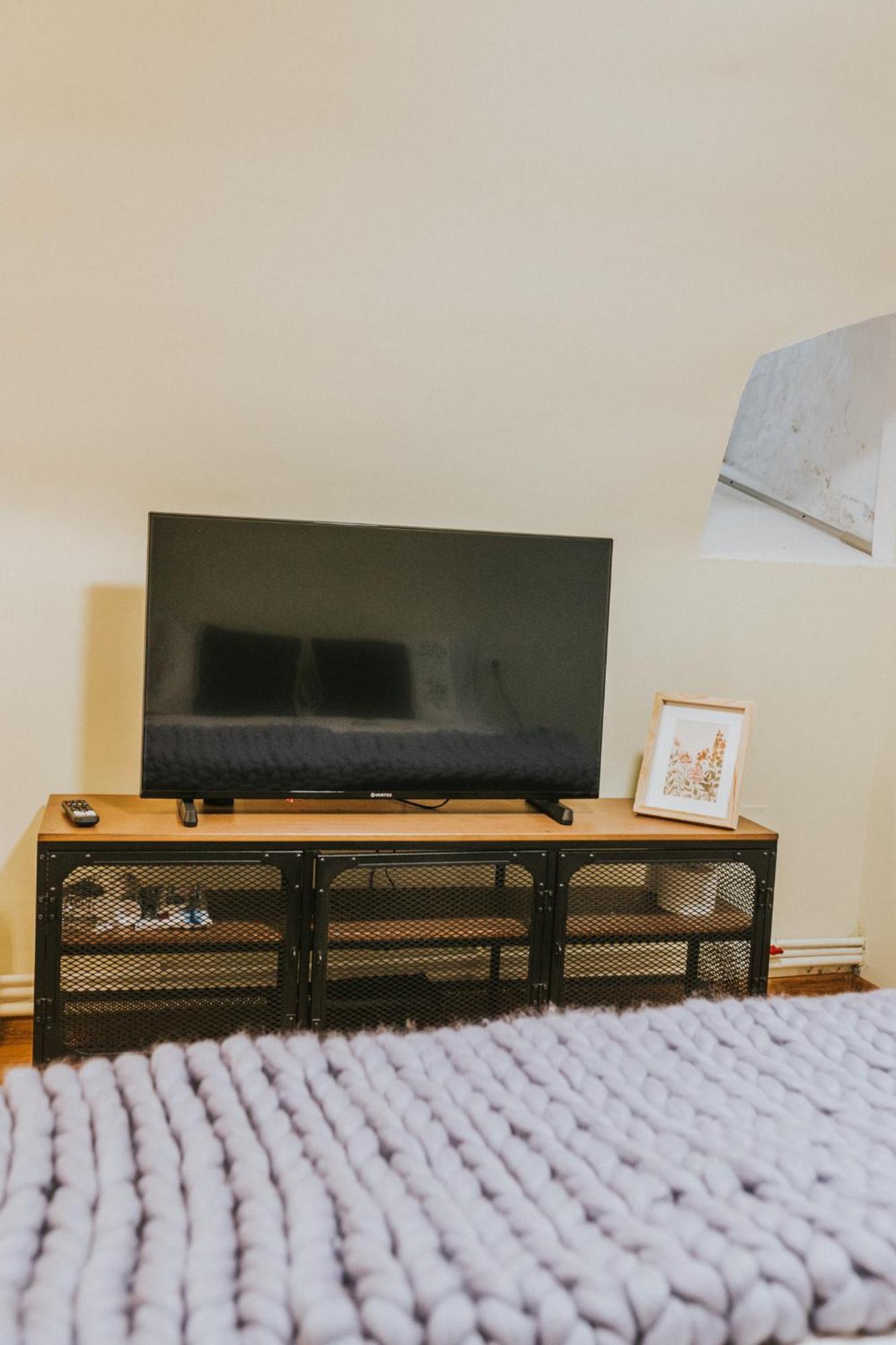 Locart -Cozy Downtown Apartment, Near Black Church With Free Wi-Fi Brașov Exterior foto